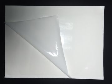 PE Pembersih Debu Cleanroom Sticky Mat Perekat Akrilik Berbasis Air 50/100 Lapisan