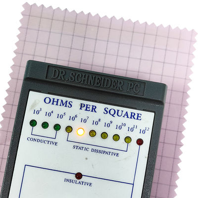 ESD Pakaian Pink 7mm Grid Kain 98% Polyester + 2% Karbon Konduktif ESD Antistatik Kain