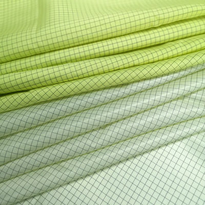 98% Polyester 2% Carbon Fiber ESD 5MM Grid Fabric Untuk Cleanroom Garment